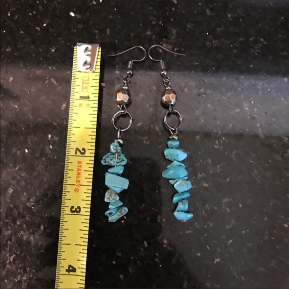 Boho turquoise brass dangle earrings - Picture 5 of 5